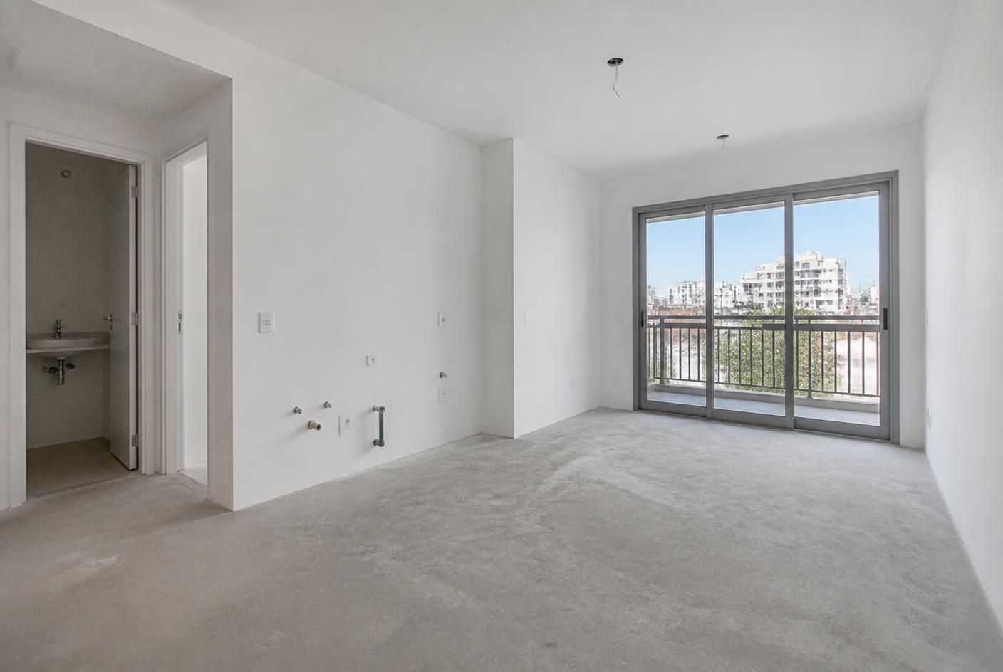 Studio recém-entregue pela construtora, sem acabamentos