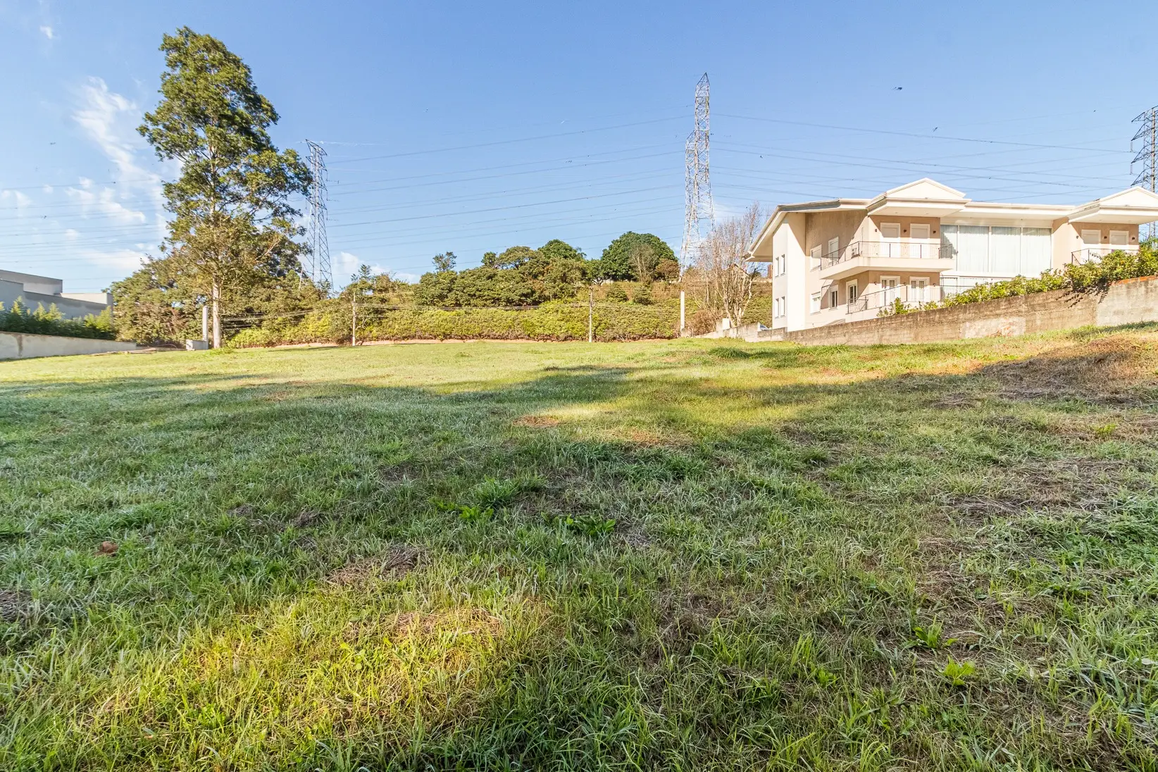 Amplitude do lote em Tamboré 1
